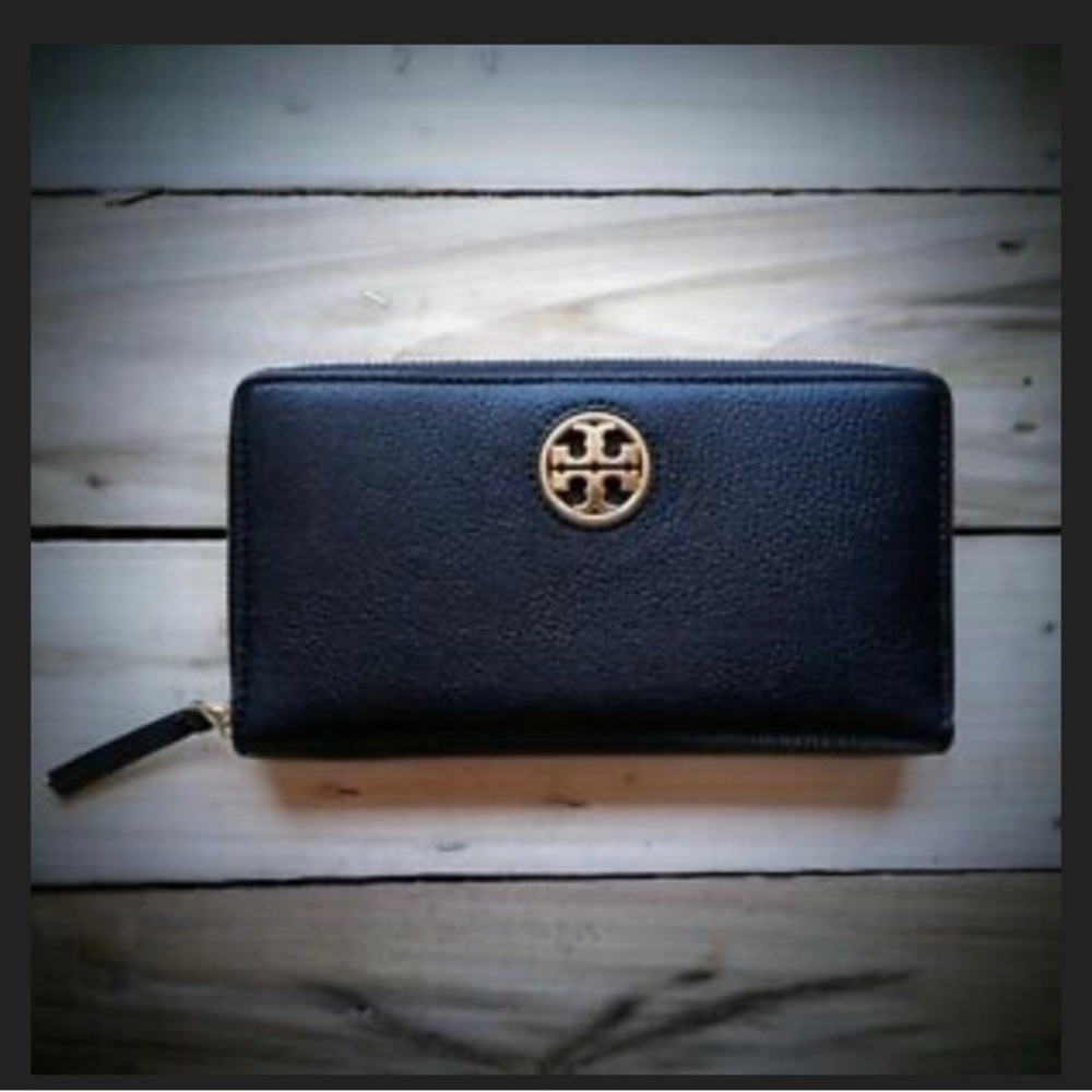 Tory Burch Carson Zip Continental Wallet - Black